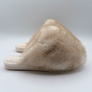 Steve Madden “Poof” natural Slippers